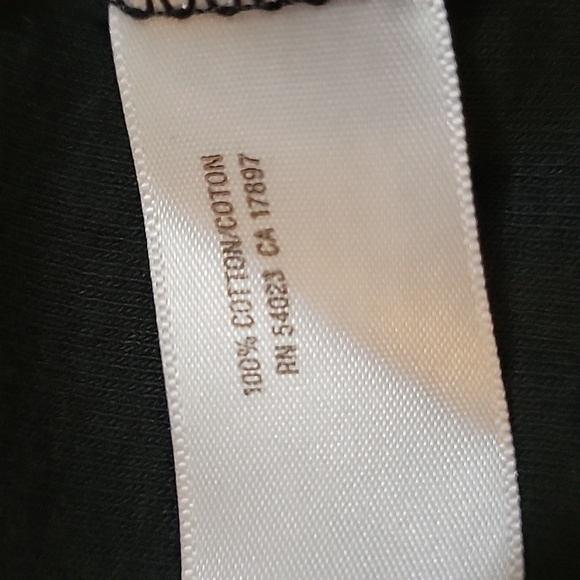 Old Navy V-Neck Perfect Tee (Small) - Picture 3 of 3